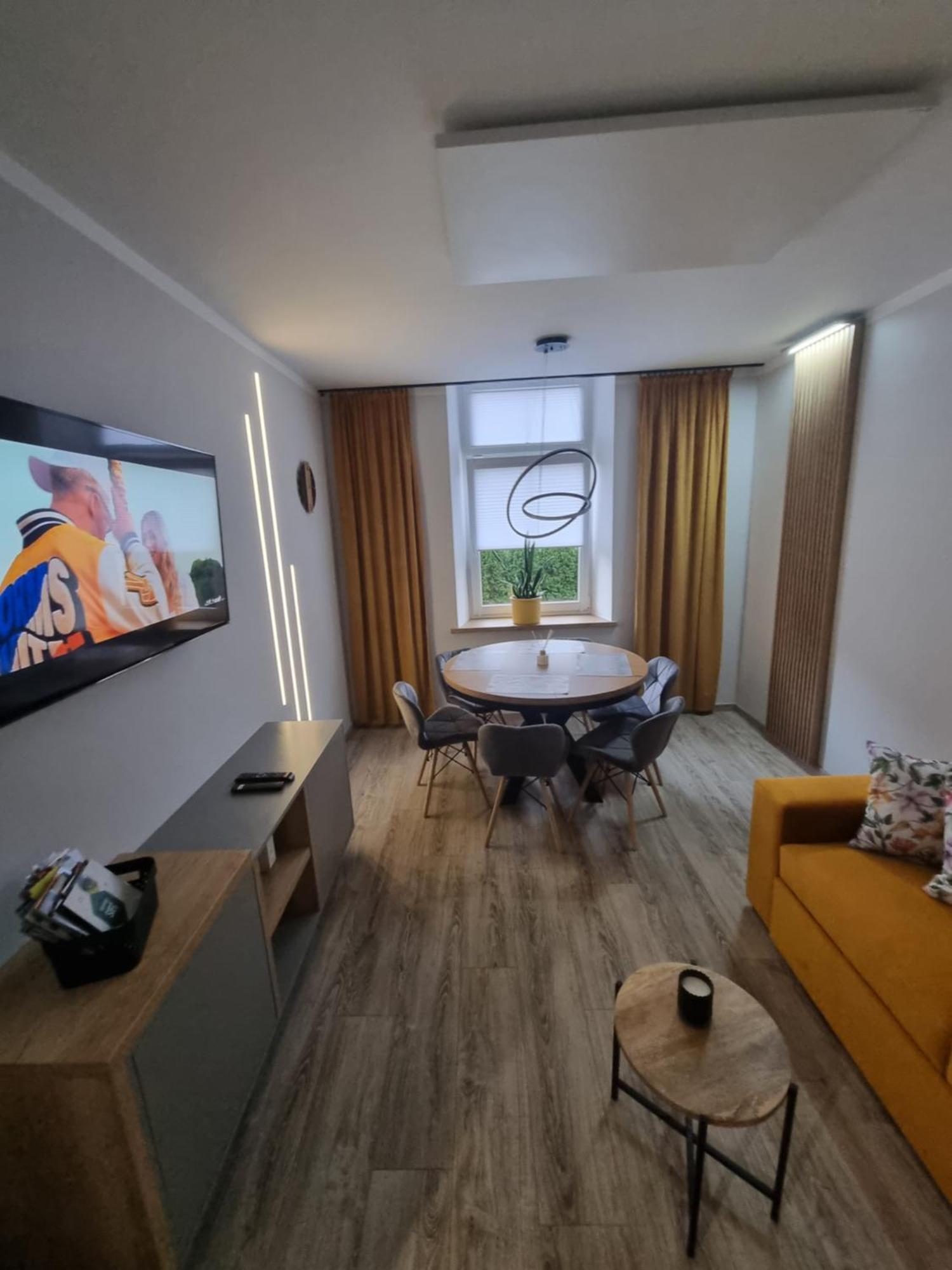Apartament Lux Lemon يلينيا غورا المظهر الخارجي الصورة